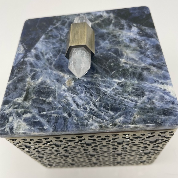 Kendra Scott Filigree Box Blue Sodalite Stone Lid Quartz Crystal Knob NIB - Picture 6 of 9